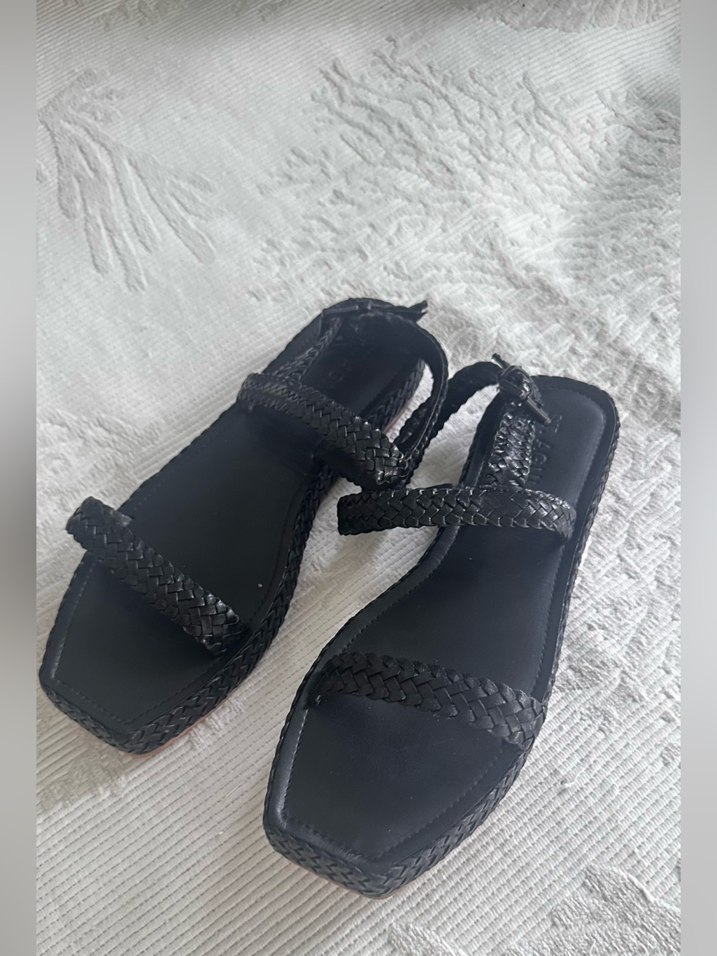 St. Agni Handwoven Leather Sandals Size Eu 40 | Retail $589